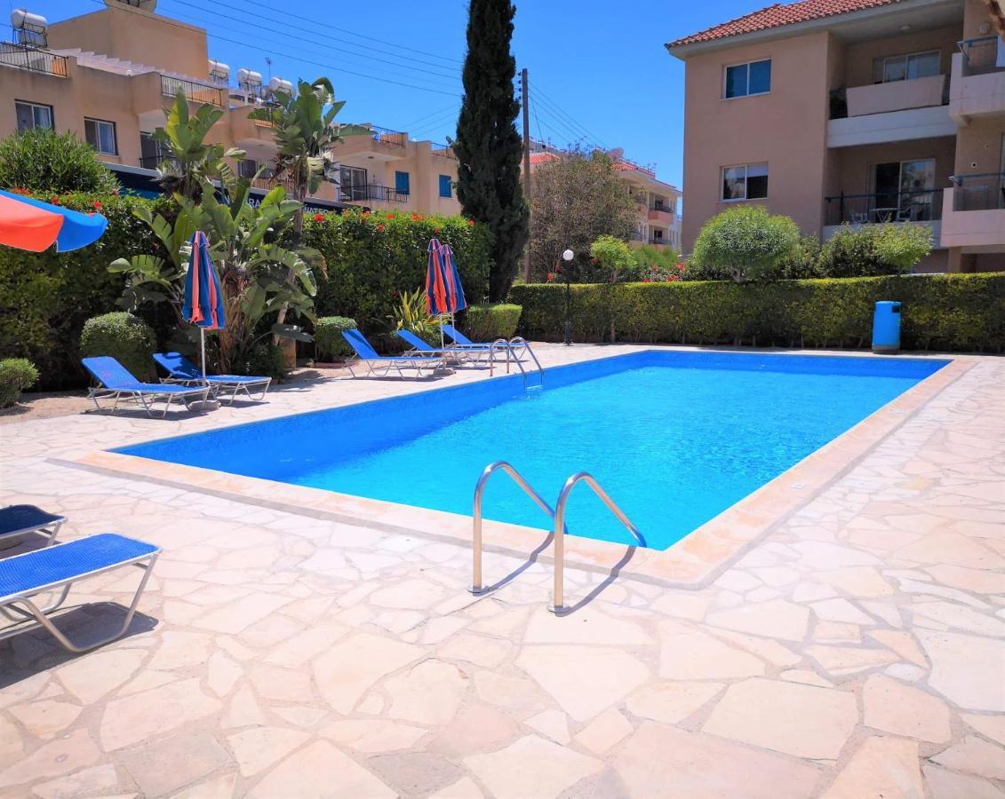 Perfectly Located 2Bdr/Pool+Near Beach+Free Wifi Apartment Paphos Luaran gambar